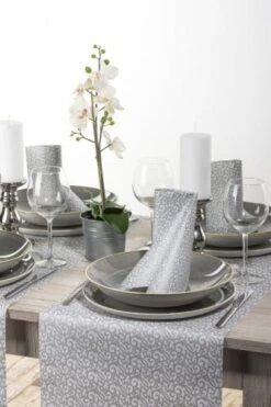 Sovie HORECA Serviette Rico In Grau-silber Aus Linclass® Airlaid 40 X 40 Cm, 50 Stück - Ornamente Schnörkel -Heimische Küche 304d4aa9 7473 40e8 bf9c f59c117a8a66