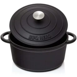BBQ-Nerd© 6er Set Mini Dutch Oven | Kleiner Gusseisentopf Mit Deckel 11x5cm Für Grill, Feuerstelle, Backofen, Herd ǀ Serviertöpfe Kochtopf Schmortopf -Heimische Küche 43b22605 5e89 4126 bde1 307b8b7e6cfb